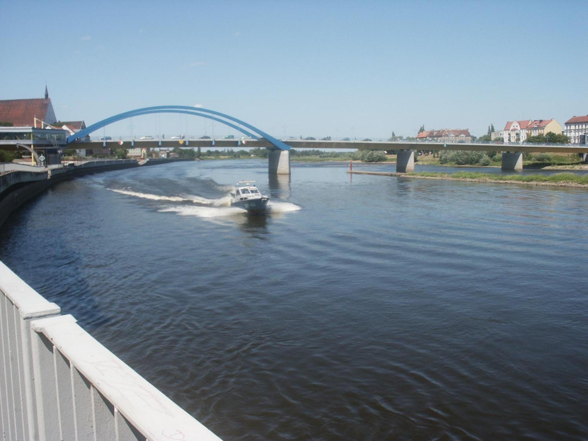 Viadrina Rooms & Apartments Frankfurt-Oder Am Park Im Zentrum Frankfurt  Esterno foto