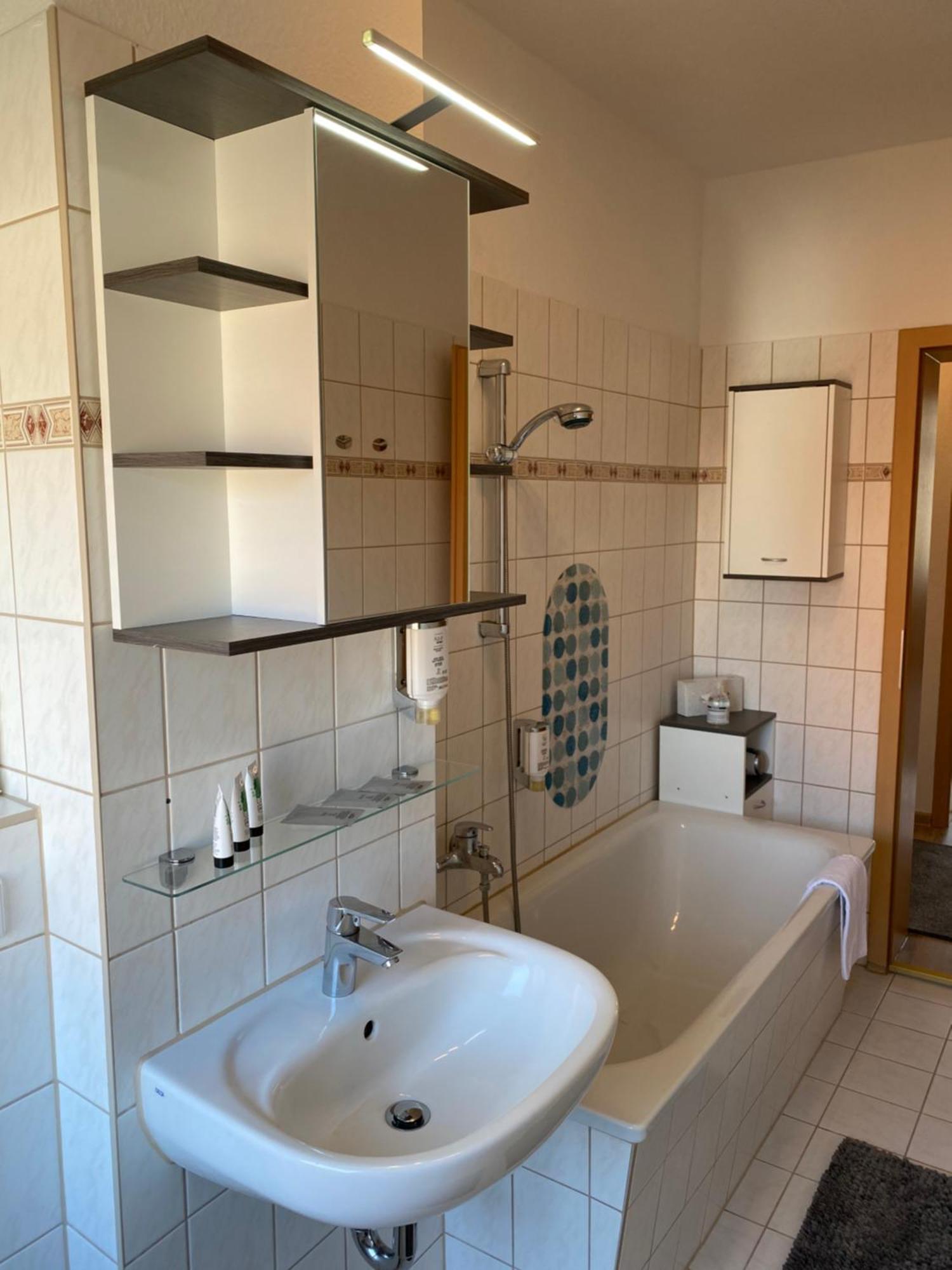 Viadrina Rooms & Apartments Frankfurt-Oder Am Park Im Zentrum Frankfurt  Esterno foto